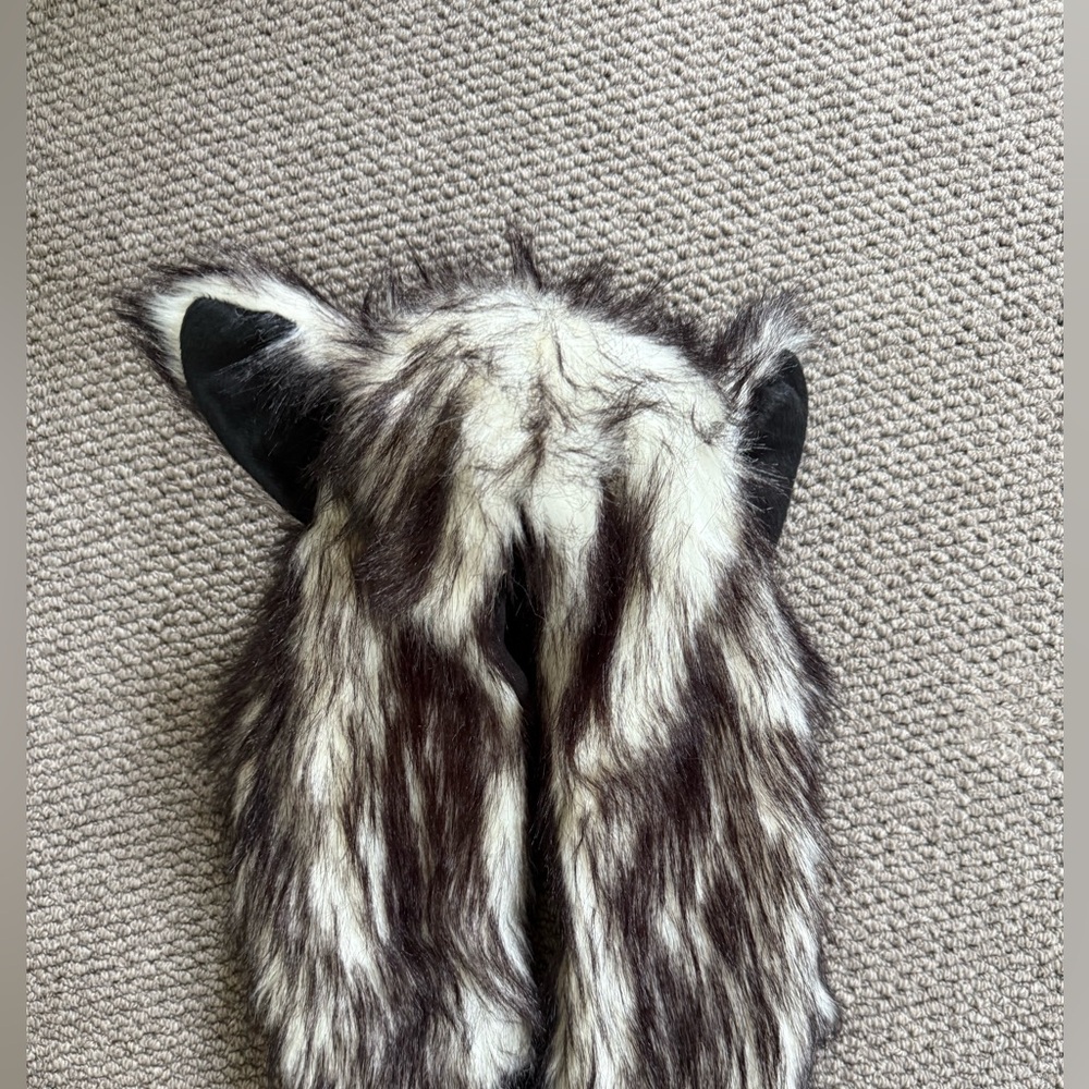 Grey Wolf faux fur Hood with Ears and Paws.  Halloween Costume. - Picture 8 of 10